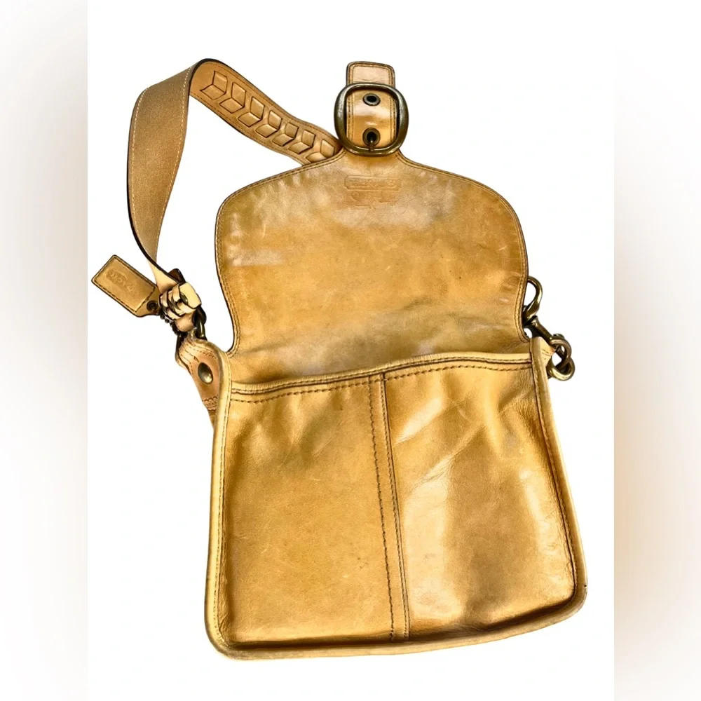 Vintage Coach Bleeker Tan Leather Shoulder Bag - Picture 6 of 9